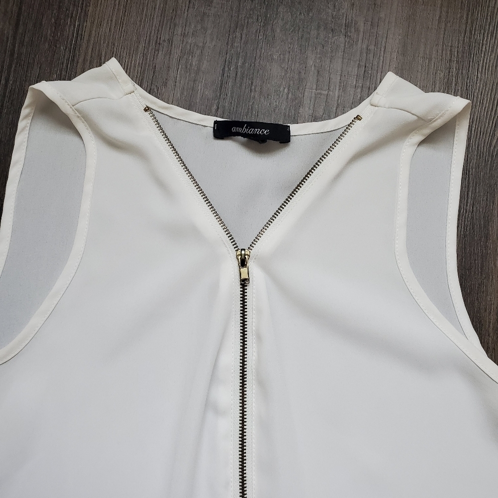 Zip Up Top - Picture 3 of 4